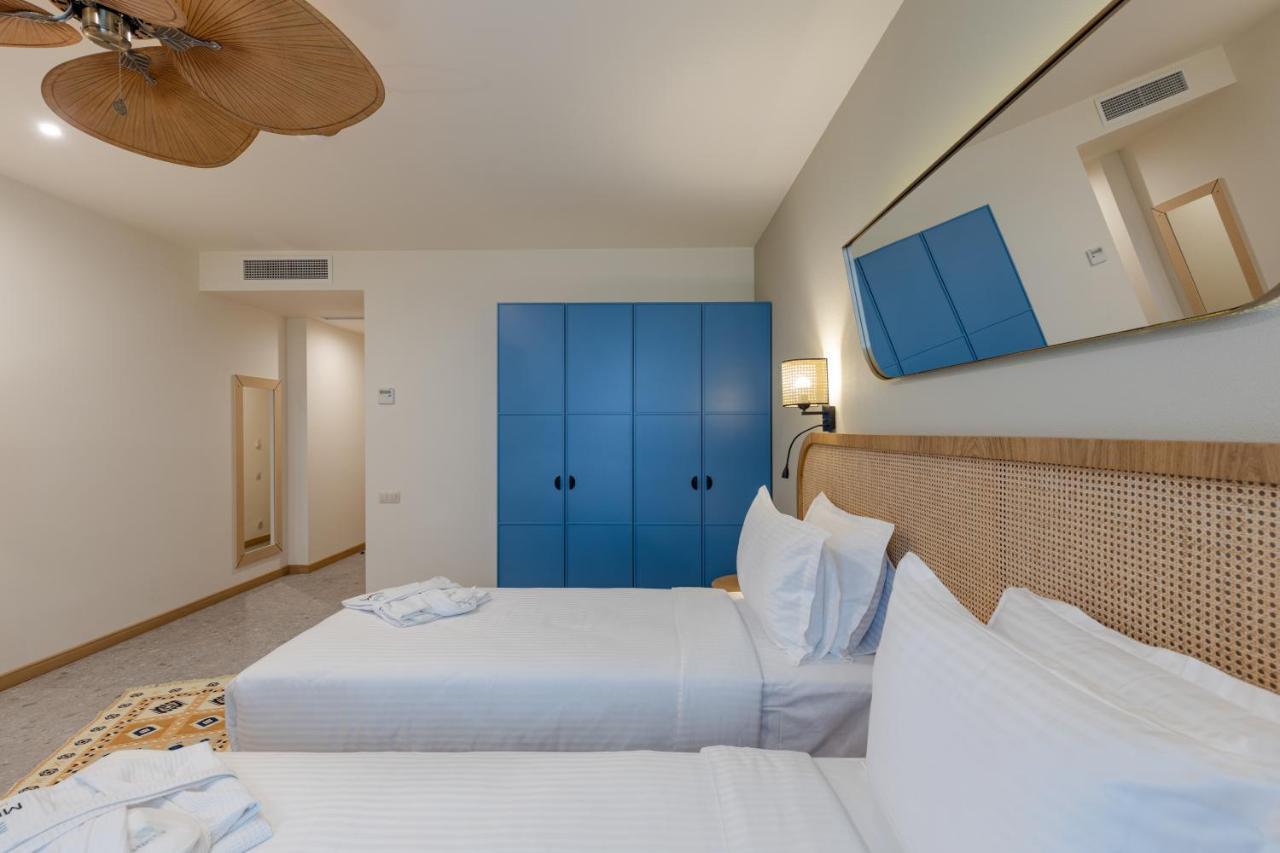Miramar Luxury Residences บาทูมิ ภายนอก รูปภาพ A bedroom at the hotel