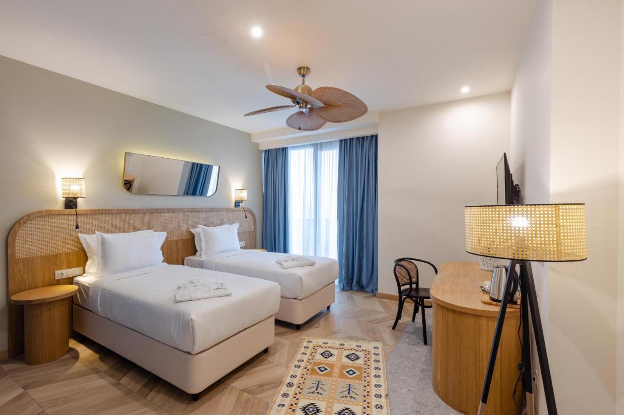Miramar Luxury Residences บาทูมิ ภายนอก รูปภาพ Deluxe room