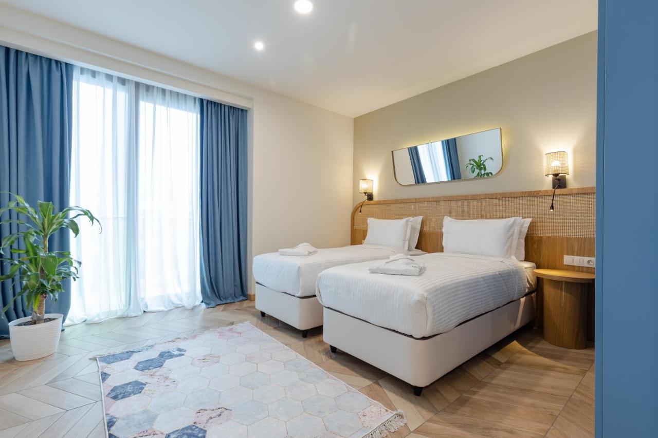 Miramar Luxury Residences บาทูมิ ภายนอก รูปภาพ Deluxe Room